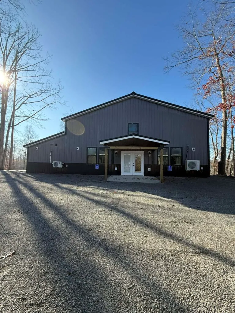 LakeView Banquet Hall waterfront event venue on Green River Lake, Kentucky